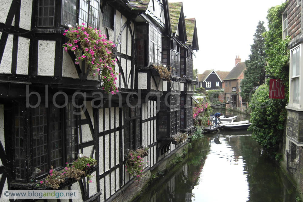 Tudor style houses, the former weavers